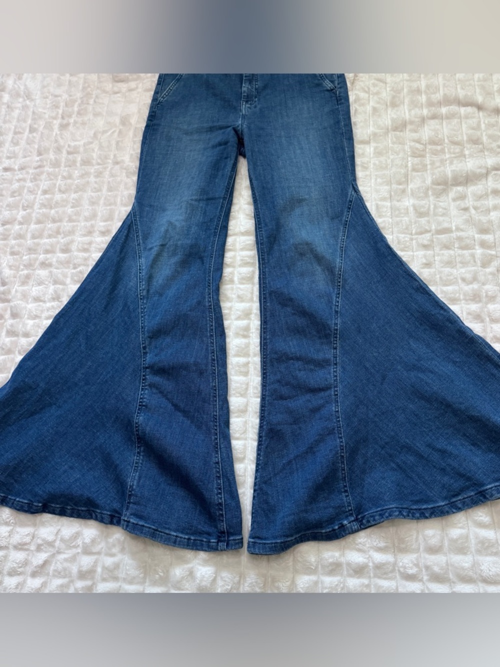 We the Free People 30 Marque Flare Jeans in Kora Wash ~ High Waist Bell Bottoms - Picture 4 of 11